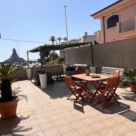 Terrazza Faraglioni Leilighet Aci Trezza Eksteriør bilde